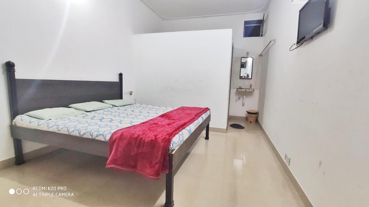 Chandraprabha Malvan Bagian luar foto